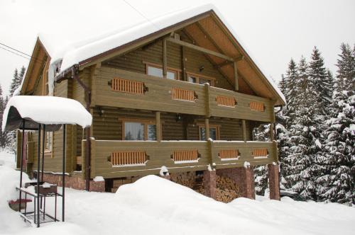 Yablunytsya Cabin | GUTSULWOOD