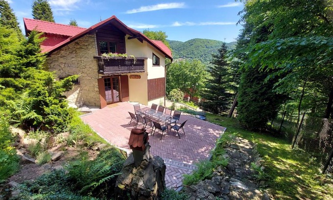 Tresna House | Gwiezdna 5