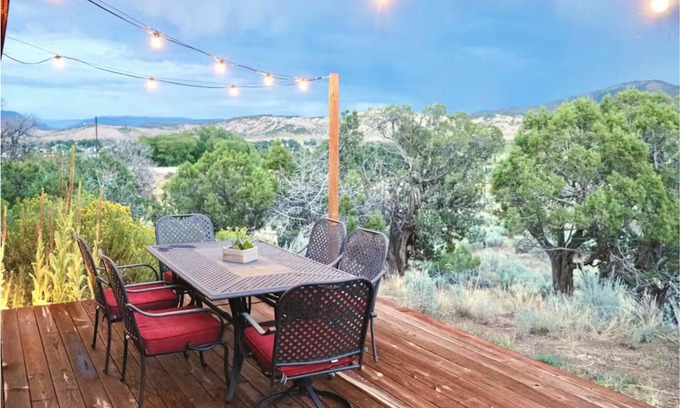 Gypsum House | Gypsum Gem - Mt. home on 20 acres