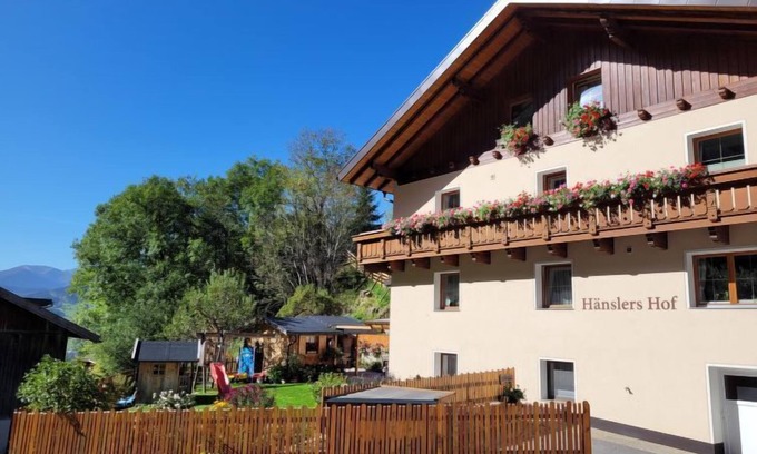 Arzl im Piztal Apartment | Hänslers Hof Ferienwohnung by Interhome