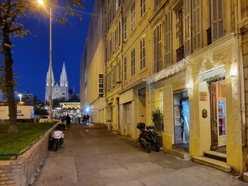 1st Arrondissement Hotel | Hôtel des allées