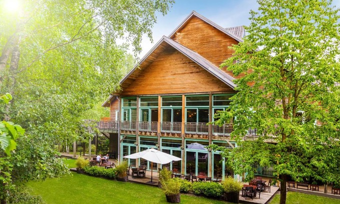 Plailly Hotel | Hôtel Des Trois Hiboux