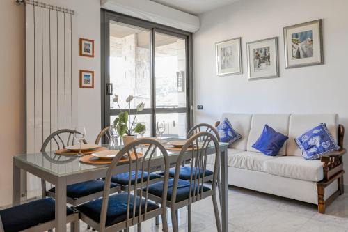 Arma di Taggia Apartment | H11 [Colombo 51] Vista Mare - Centro