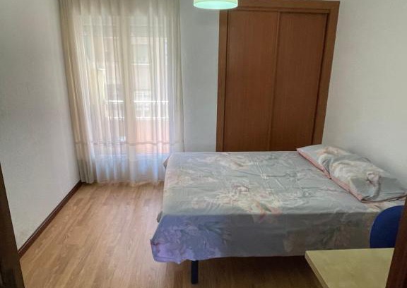 Carabanchel Apartment | Habitación privada con terraza Madrid Rio