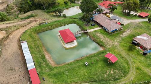 Moniquira House | Hacienda Ecoturistica la libertad