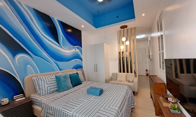 San Fernando Apartment | Hailey's Crib @ Azure North
