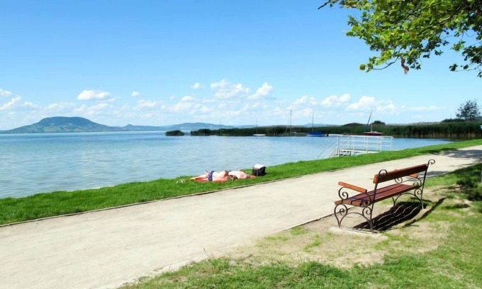 Fonyod House | Hajnal (FOD146) by Interhome