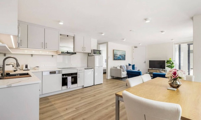 Half Moon Bay Apartment | Half Moon Bay 2 BR Escape is Close to Marina