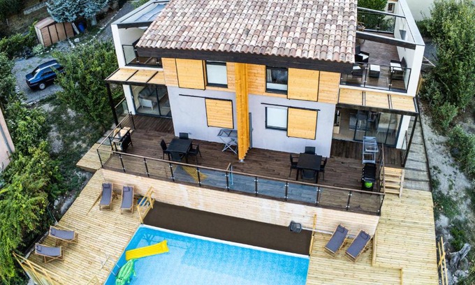 Marcoux House | Halte Air et Go