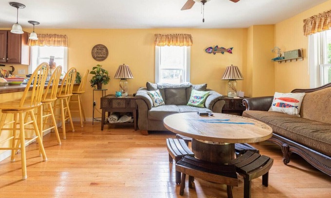 Hammondsport Apartment | Hammy on a Rye I Hammondsport Village