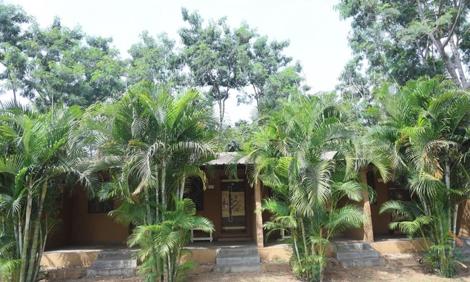 Kamalapur Hotel | Hampi Blue Moon Resort