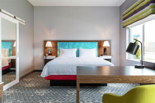 Manitowoc Hotel | Hampton Inn Manitowoc