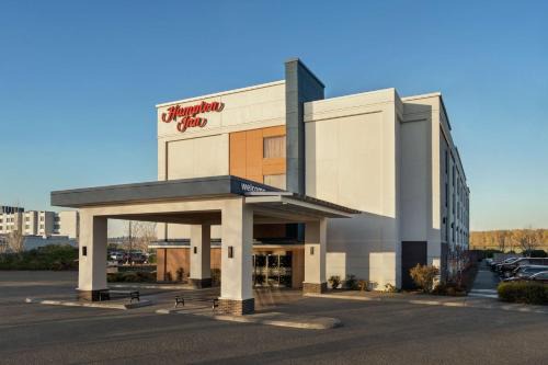 Portland Hotel | Hampton Inn Portland Airport