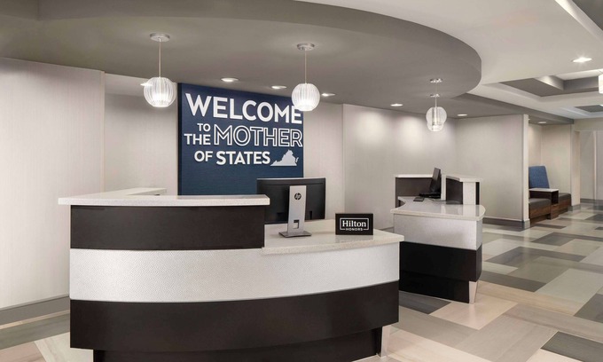 Stafford Hotel | Hampton Inn Stafford/Quantico & Conference Center