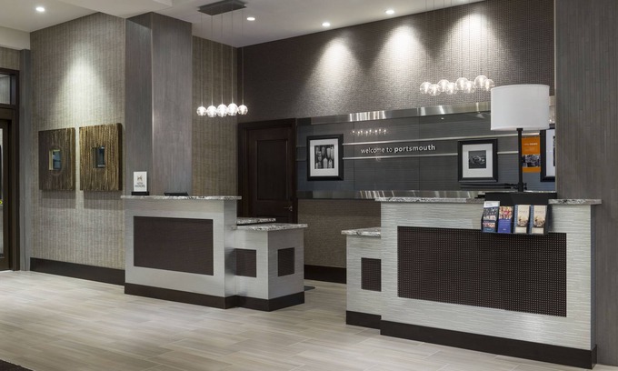 Portsmouth Hotel | Hampton Inn & Suites Portsmouth Downtown