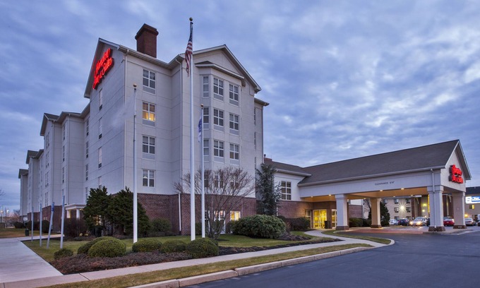 Warwick Hotel | Hampton Inn & Suites Providence/Warwick-Airport