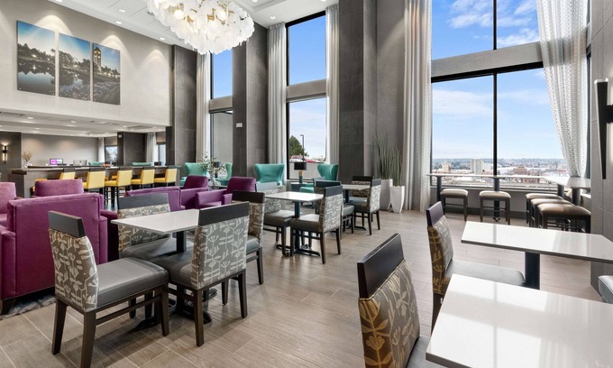 Cliff - Cannon Hotel | Hampton Inn & Suites Spokane Downtown-South