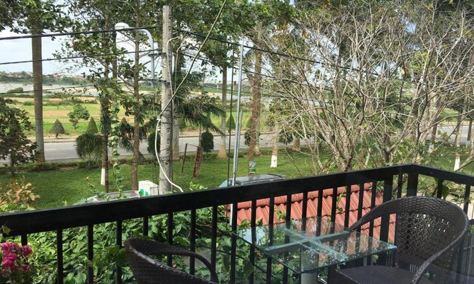 Quang Ngai Hotel | Hana Riverside Villa