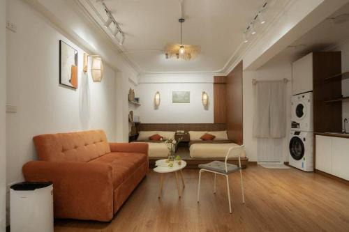 French Quarter Apartment | Hanoi Canvas Homee in Hoan Kiem