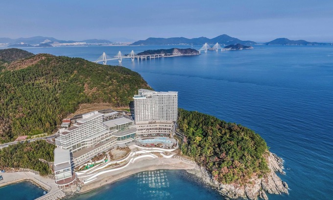 Jangmok-myeon Resort | Hanwha Resort Geoje Belvedere