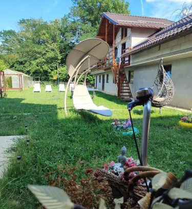 Calimanesti House | Happy Home