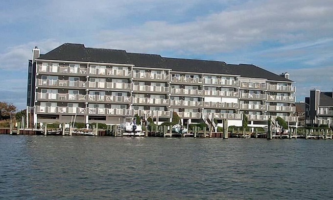 Ocean City Condo | Harbour Island 304K-Baywater 14th St, WIFI, Pool, Elev, W/D, AC