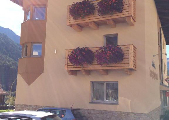 Pettneu am Arlberg Apartment | Harry´s Appartement