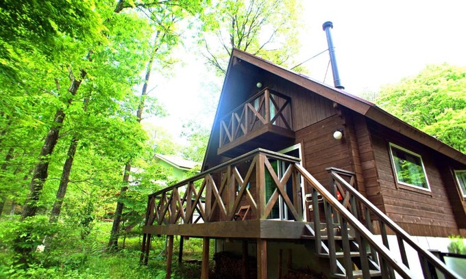 Nasu Villa | HARUNA LODGE Private log house with starry sky from the skylight, fireplace, and spacious deck BBQ