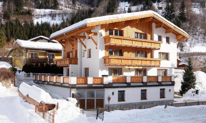 Flirsch Apartment | Haus Alpenflora