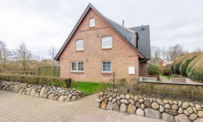 Morsum Apartment | Haus Kliffhues Whg. 4 - Gemütlich. Ruhig. Garten