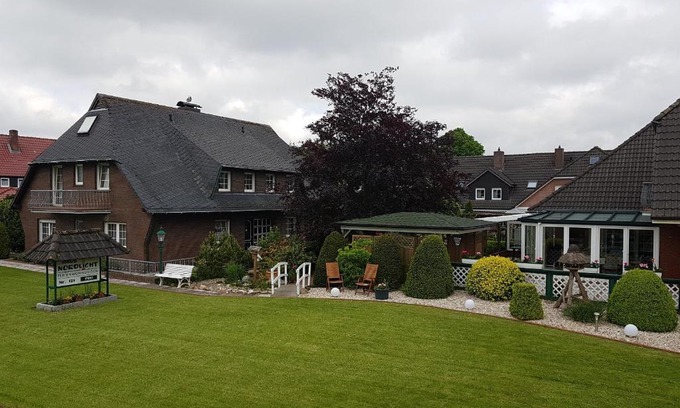 Dornumergrode Bed & Breakfast | Hausnordlicht Dachspitze