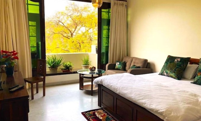Hauz Khas Village Apartment | Hauz Khas Retreat S3