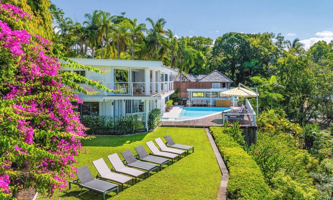 Port Douglas House | "Havana" 1 of Queensland's most iconic beach houses - Port Douglas Beach House