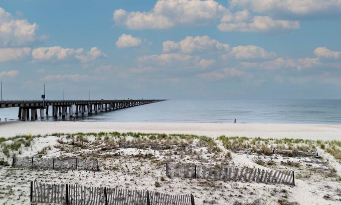 Chic's Beach Condo | Have a truly unforgettable experience while on vacation