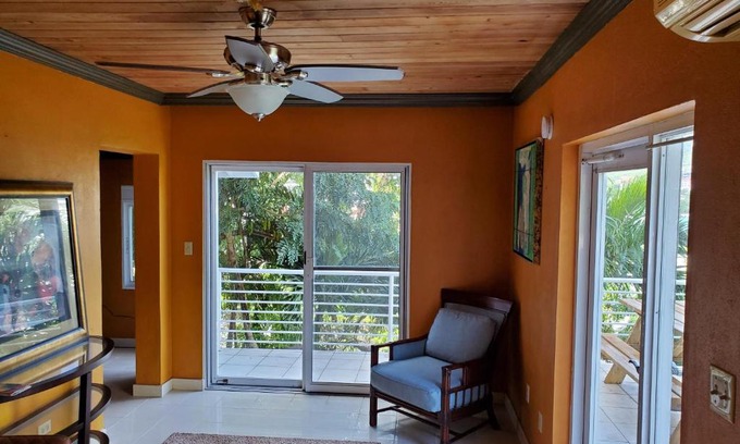 Havensight Apartment | Havensight Haven 1BR/1.5BA