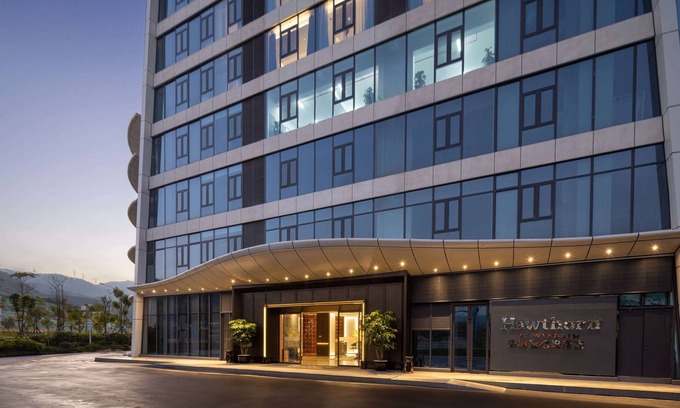 Jinghong Hotel | Hawthorn By Wyndham Jinghong Mengyang