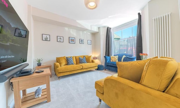Keswick House | Hazelgrove, Ratcliffe Place, Keswick