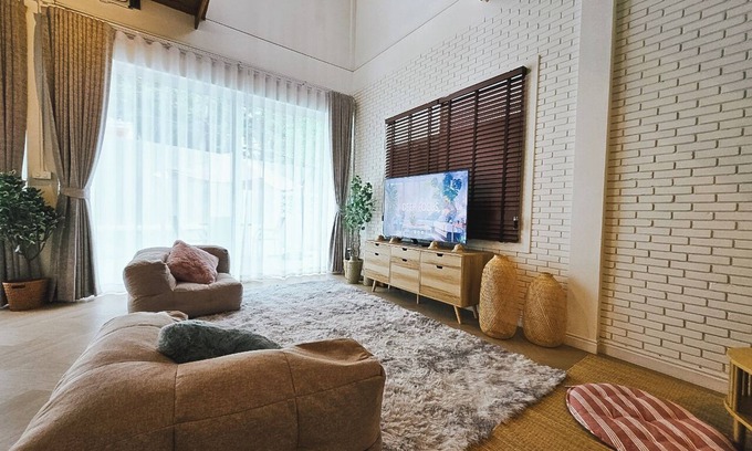 Old City Villa | Heart of Chiangmai old town Entire villa with private pool and garden - 3BR/2BA