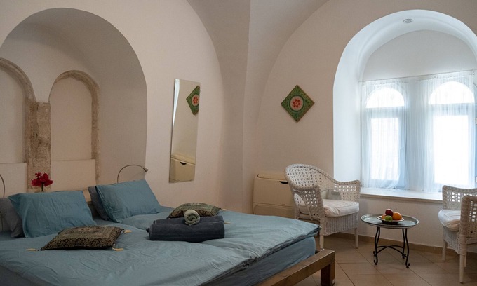 Ein Karem Apartment | Heart of Ein Kerem,Charming appartment in the most beautiful square of Jerusalem