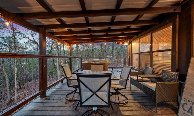 Broken Bow House | Heart of Hochatown - Newly Remodeled!