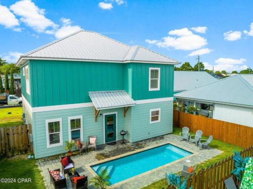 Sunnyside House | Heated & Cooled Pool! Sleeps 16 with Game Room! Close to Pier Park, Beaches & 30A!