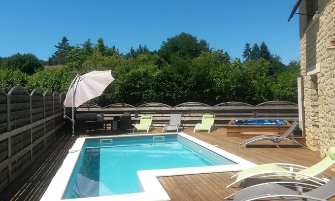 Sarlat-la-Caneda House | Heated pool, Jacuzzi '35 ° 'house with panoramic views of medieval city