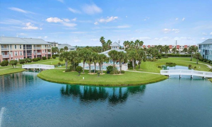 St. Augustine Beach Condo | Heated Pool, Walk a block to the Beach, Pier & Res