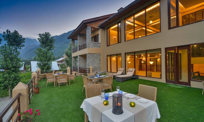 Gund Hotel | Heevan Villas Sonamarg
