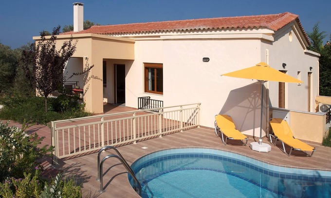 Houdetsi Villa | Helidonia Villas Stefanos