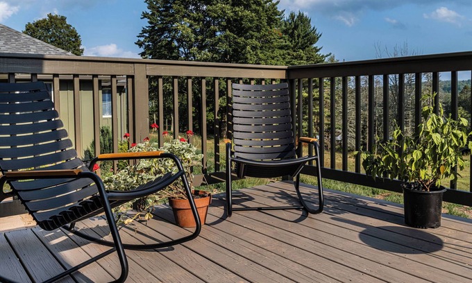 Neversink Hotel | Hemlock Neversink