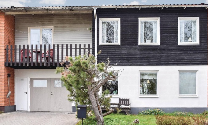 Storebro House | Here you will live in a beautiful two-story townhouse and have access to a garage.