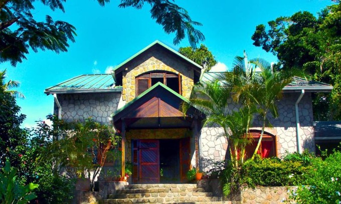 Soufriere Villa | Hermitage Villa - Jalousle
