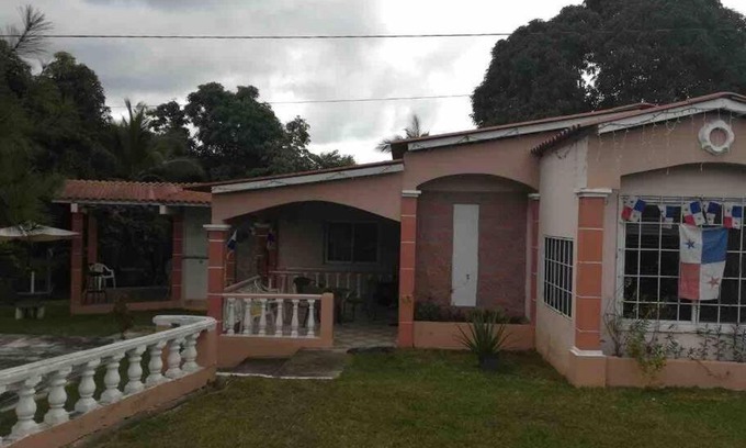 Las Guias Occidente House | Hermosa residencia cerca a playa Santa Clara