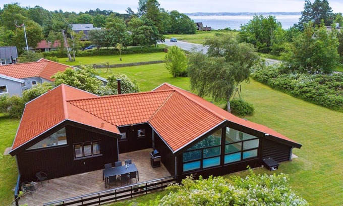 Lyngsbæk Strand House | "Hermund" - 100m from the sea by Interhome